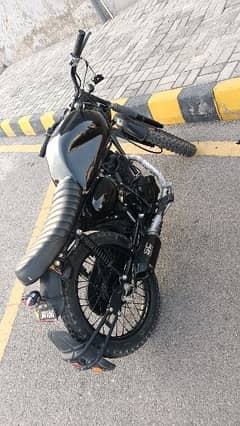 Honda 125 looking sport bike