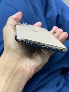 IPHONE 11 PRO MAX 64/GB PTA APPROVED 0