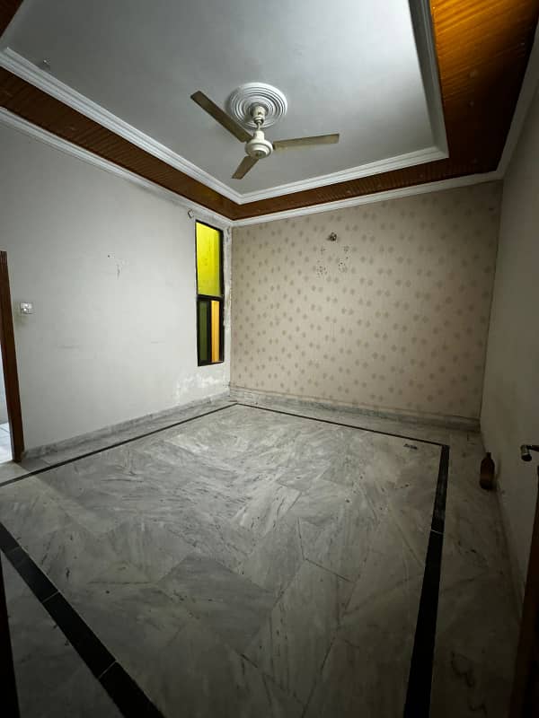 WATER BORING SINGLE STORY HOUSE FOR RENT LOCATION GULRAIZ 2 3