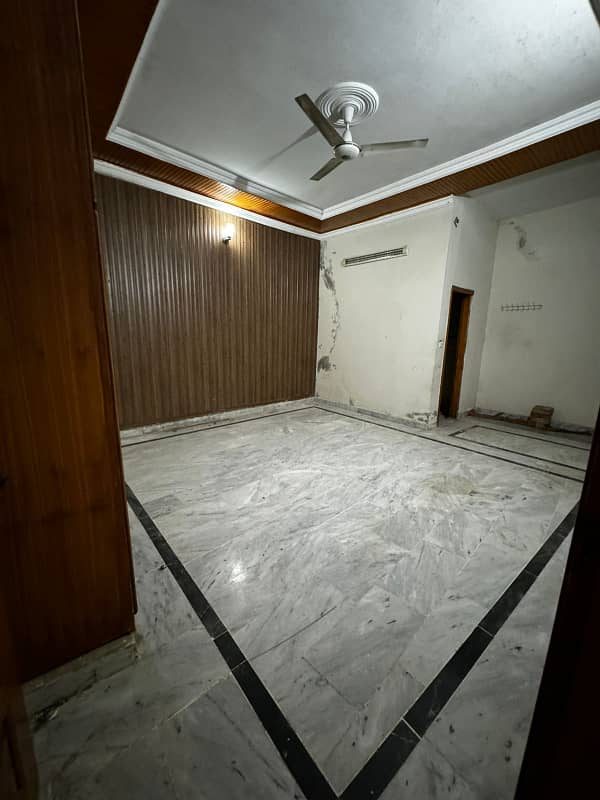 WATER BORING SINGLE STORY HOUSE FOR RENT LOCATION GULRAIZ 2 4