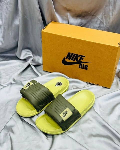 Nike slippers 4