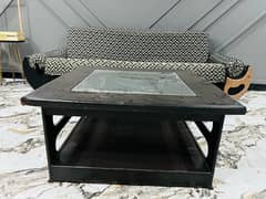 cebtre table for sale(selling all house items)