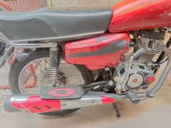 HONDA 125 geniune 10/10 condition. 0327 7834634 mobile no 0