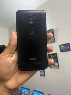 Motrola moto E4 2/32