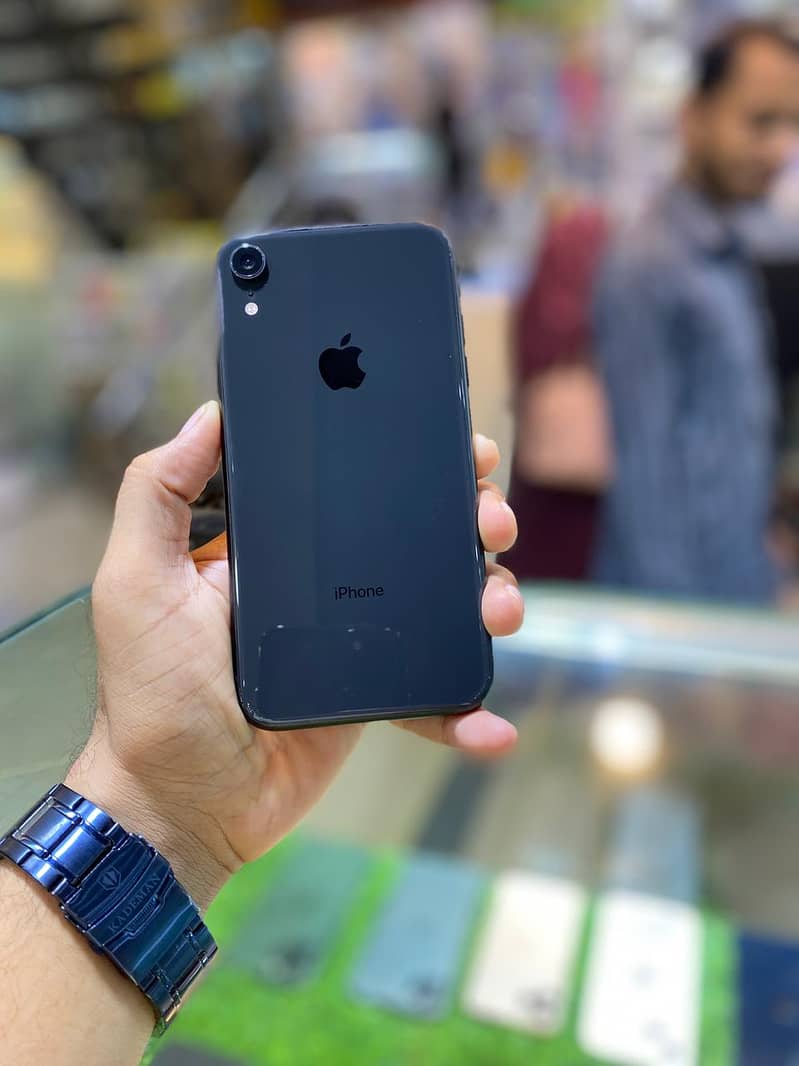 iPhone Xr 3