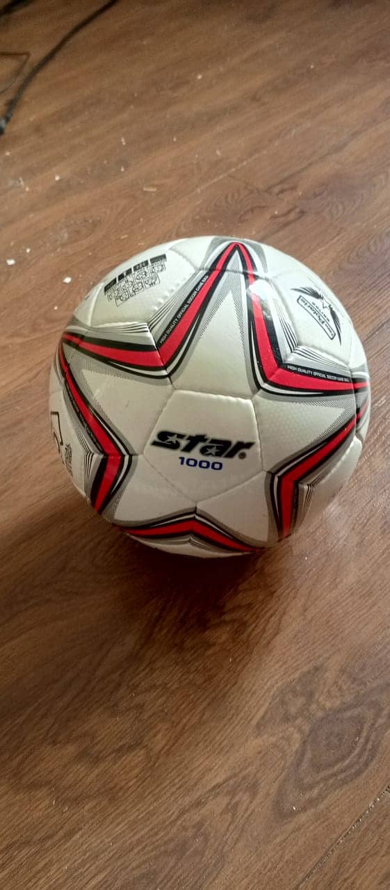 STAR and Molten  NEW Polaris 2000 Official Football FIFA PRO Size 5 2