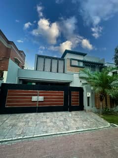 1 Kanal Dream Home for Sale in Bahria Town Lahore