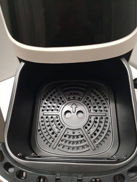 Air fryer 4