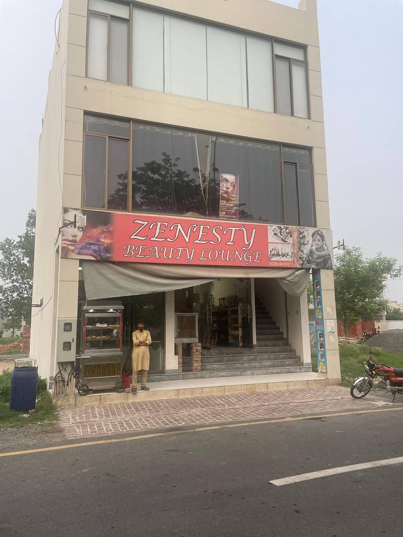 Fazaia phase 1 Floor (1 Hall + Bath) + Roof Top Cafe  + Saloon Rent 8