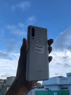 Motorola one action