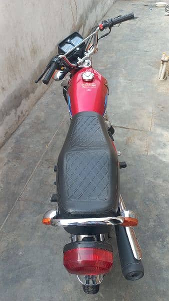 honda 125 total orignal koi masla ni haa just sal 1 oner 2