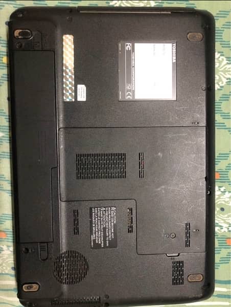 TOSHIBA Satellite C660 4