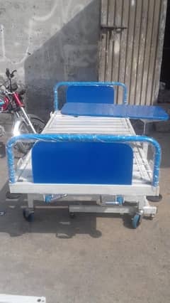 Medical Bed With All Accesories