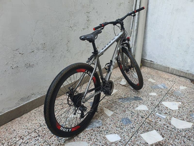 Roxy Cycle 27.5 Inch 1