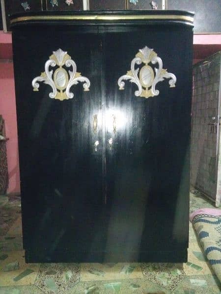 Almari 2 door for sale  Karachi 03141252173 final  Rs 8000 0