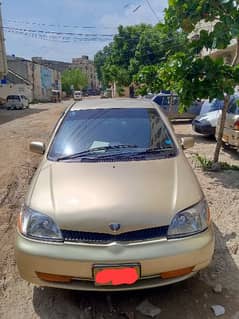 Toyota Platz 2000