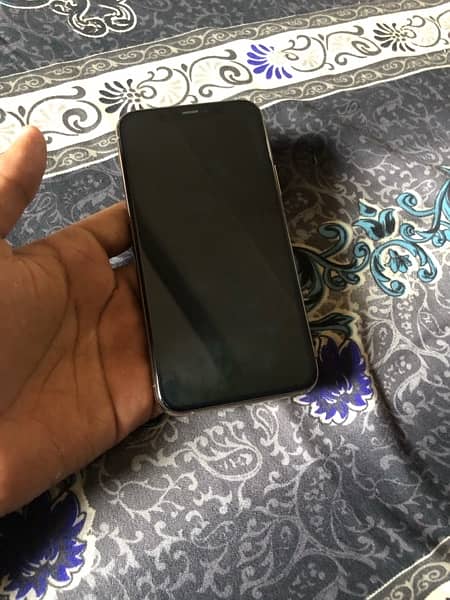 Iphone 11 Pro 256 GB PTA Approved 10