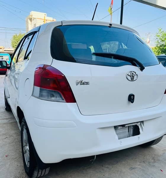 Toyota Vitz 2008 3