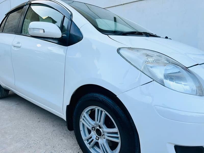 Toyota Vitz 2008 4