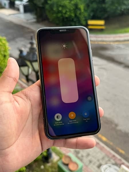 iphone XR Dual sim PTA approved 128GB 6