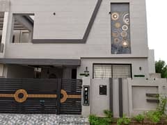 8 Marla full furnished house full ready low budget E block for sale bahria orchard Lahore