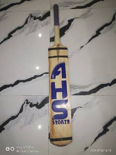 sirf 4 matches used AHS Sports bat