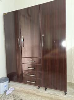 Tittle Wardrobe / Cupboard / Almari / wooden wardrobe / Almirah