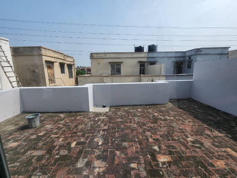 10 Marla Beautiful House Available For Rent In Lake City Sector M-7 Block A 3