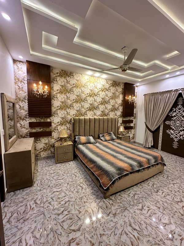 10 Marla Luxury Designer top quality House Hot Location bahria town lahore 15