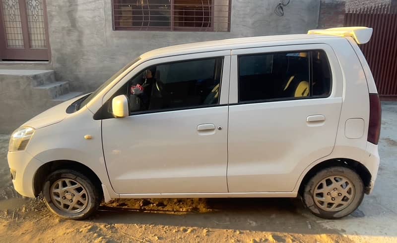 Suzuki Wagon R 2019 9