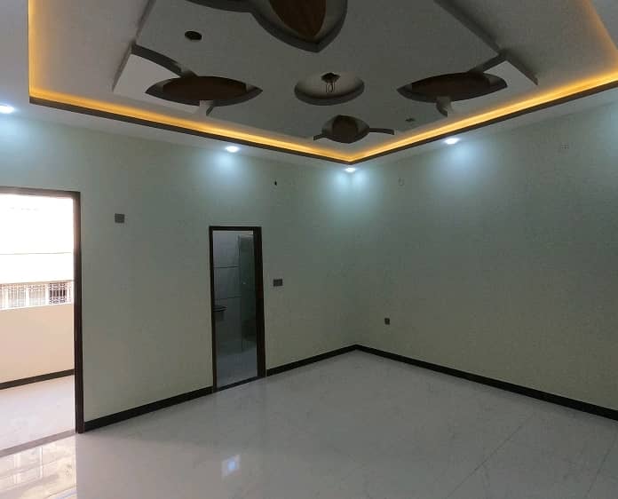 Prime Location Of Falaknaz Dynasty, A 1000 Square Feet Flat Is Available 0