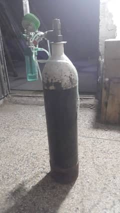 oxygen cylinder