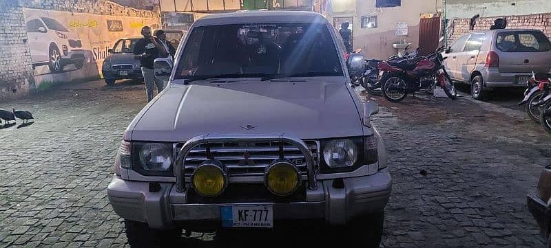 Mitsubishi Pajero 1996 14