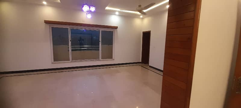 1 kanal 2 Marlas (Upper Portion For Rent ) 1