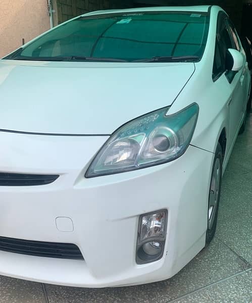 Toyota Prius 2011 4