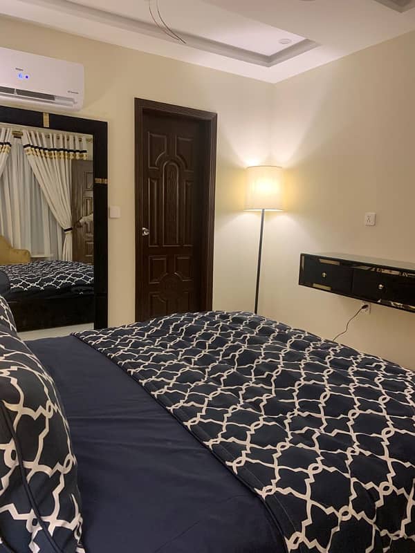 1 Bed Fully Furnished Apartment For Rent In Iqbal Block Bahria Town Lahore 8