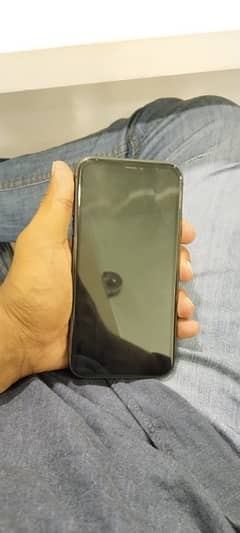 Iphone 11 jv Urgent sale