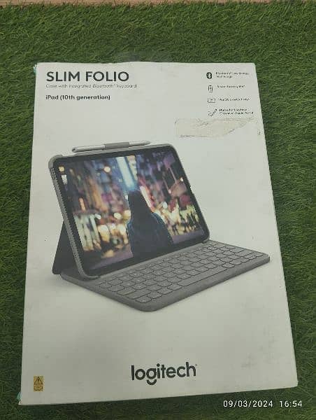 Logitech slim folio 10th generation keyboard Bluetooth 0