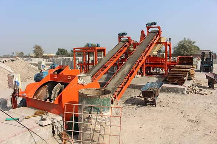 Fly ash brick and paver block machine, concrete brick machine in Pak. 1