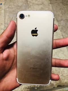 iPhone 7 0