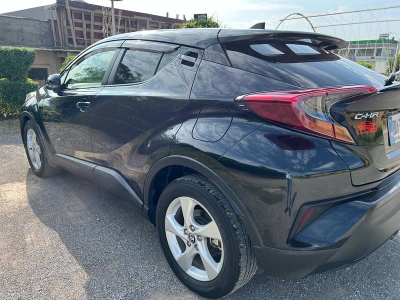 Toyota C-HR 2018 2