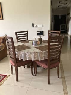 VIP Round Dining Table (12 mm Glass Sheet) With 4xChairs (Shesham)