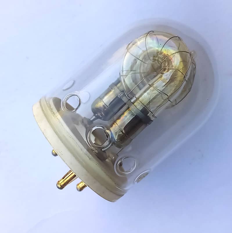 AD 600BM battery and Flesh Bulb 3