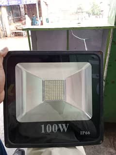 100 watt flood light