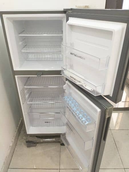 Haier Refrigerator HRF-246EBS 2