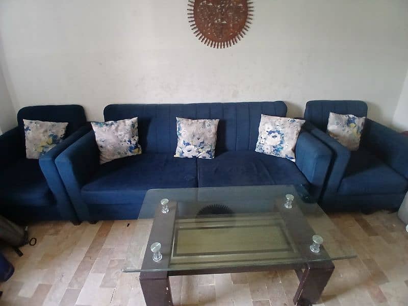 5 seater sofa with table 0