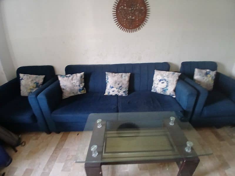 5 seater sofa with table 1