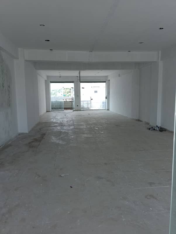 Shop Available For Rent in E/11/2 Nothern Strip 1