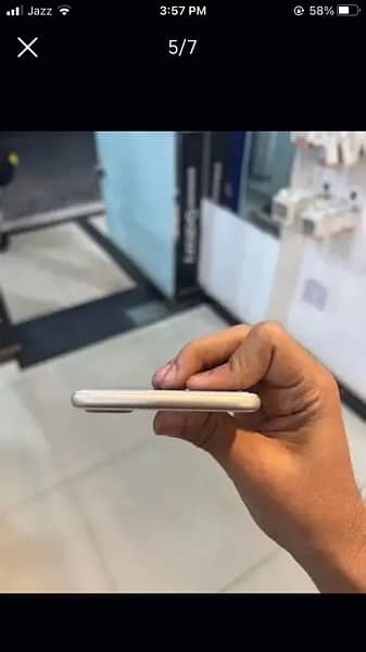 I phone 7 plus neat condition 4