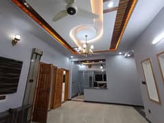 Double story house for sale location Habibullah Colony